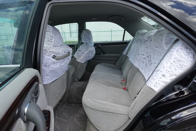 1999 Toyota Crown JDM car for sale — photo 15 of 18