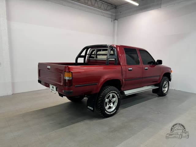 1992 Toyota Hilux JDM car for sale — photo 13 of 25