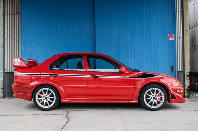 2000 Mitsubishi Lancer Evolution JDM car for sale — photo 12 of 25