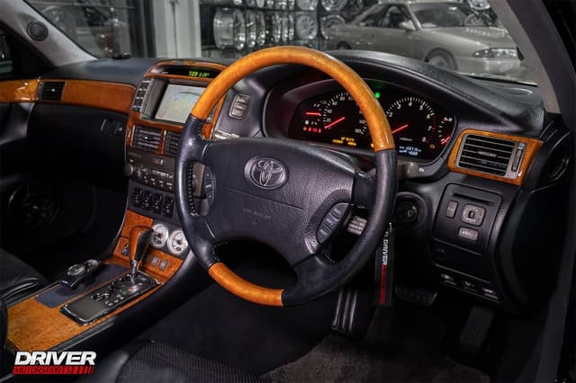 2001 Toyota Celsior JDM car for sale — photo 13 of 25