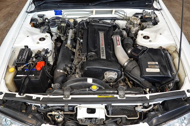1994 Nissan Skyline JDM car for sale — photo 4 of 25