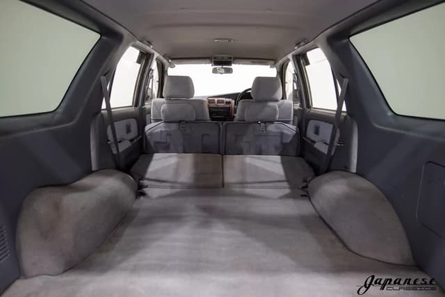 1997 Toyota Hilux Surf JDM car for sale — photo 21 of 25
