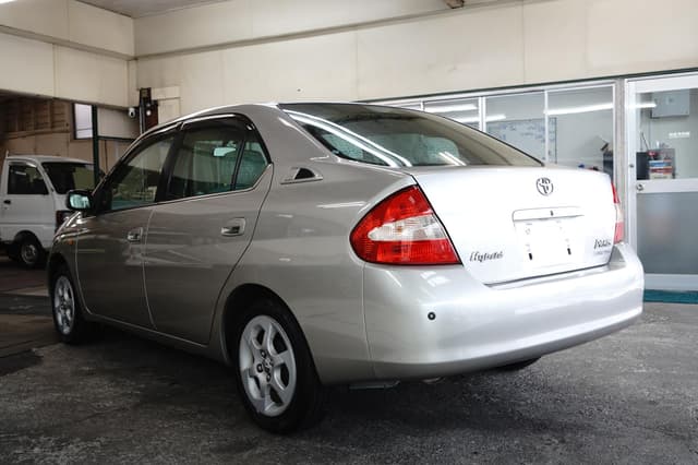 2001 Toyota Prius JDM car for sale — photo 12 of 25