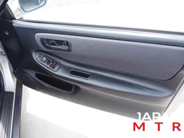 1993 Honda Integra JDM car for sale — photo 12 of 21