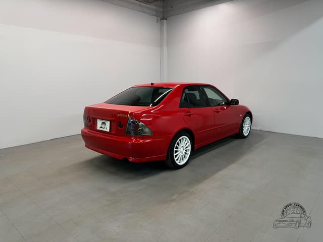 1999 Toyota Altezza JDM car for sale — photo 12 of 25