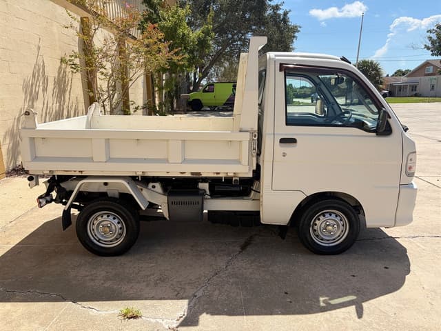 2001 Daihatsu Hijet JDM car for sale — photo 11 of 19