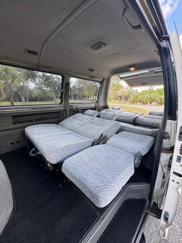 1994 Mitsubishi Delica JDM car for sale — photo 21 of 25