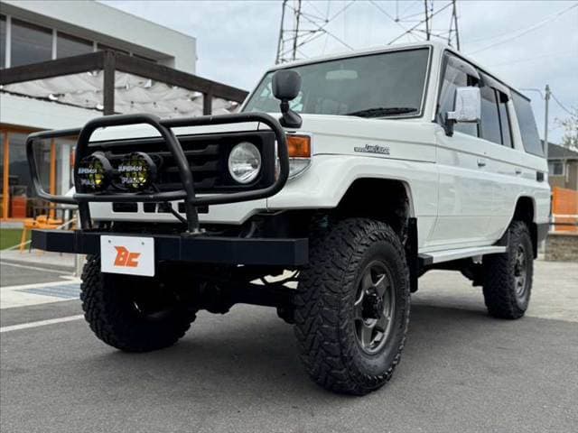 2000 Toyota Land Cruiser JDM car for sale — photo 10 of 13