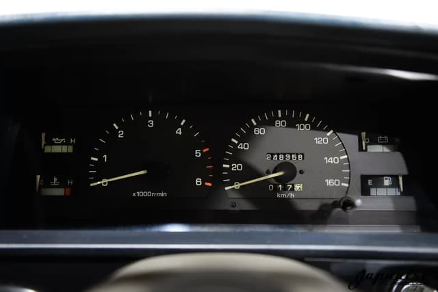 1994 Toyota Hilux JDM car for sale — photo 11 of 25