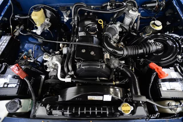 1994 Toyota Hilux JDM car for sale — photo 24 of 25