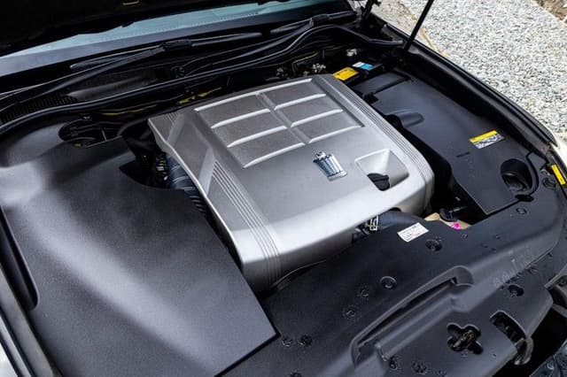2012 Toyota Crown JDM car for sale — photo 13 of 13