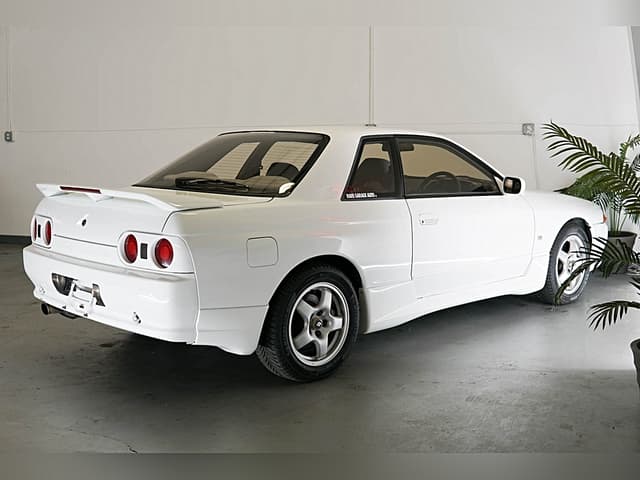 1991 Nissan Skyline JDM car for sale — photo 7 of 25