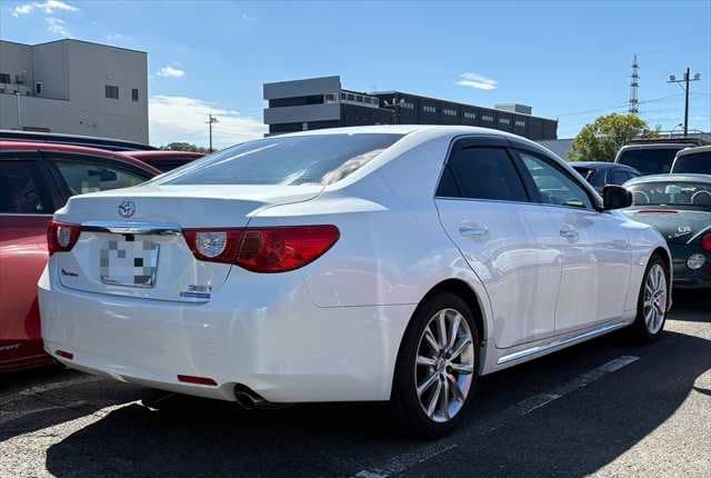 2009 Toyota Mark X JDM car for sale — photo 4 of 21