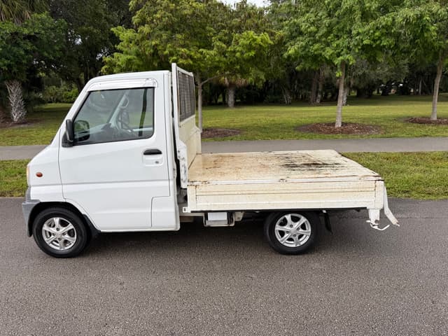 1999 Mitsubishi Minicab JDM car for sale — photo 14 of 22