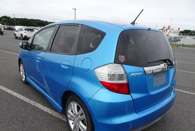 2009 Honda Fit JDM car for sale — photo 3 of 25