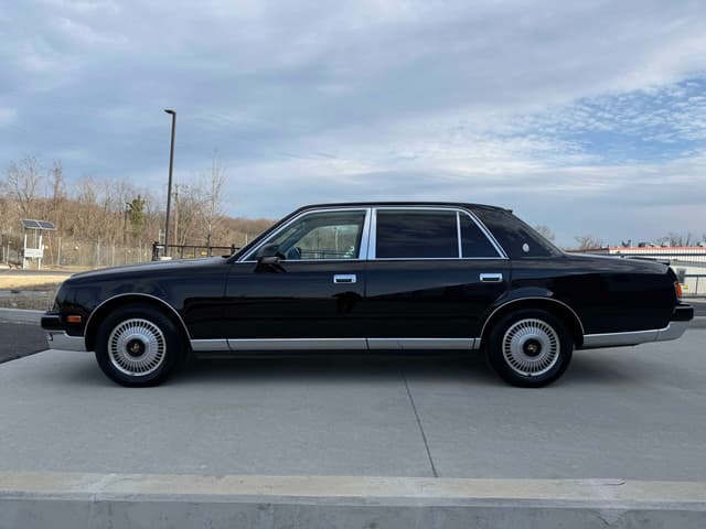 2000 Toyota Century JDM car for sale — photo 9 of 14