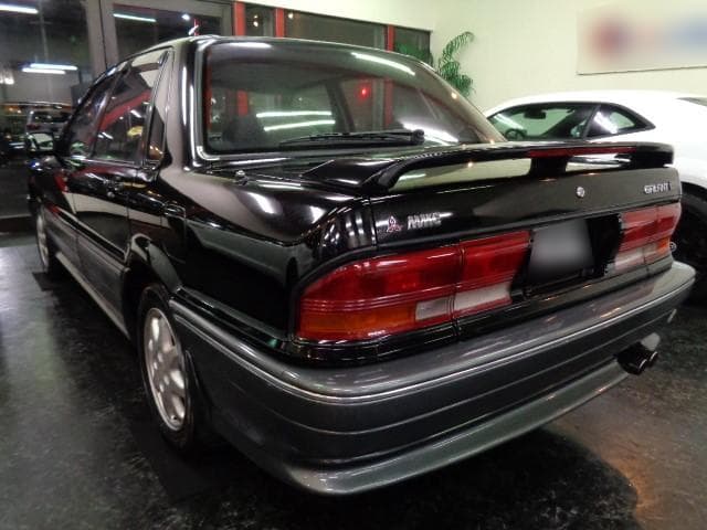1990 Mitsubishi Galant JDM car for sale — photo 4 of 25