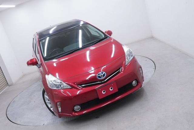 2011 Toyota Prius JDM car for sale — photo 3 of 25