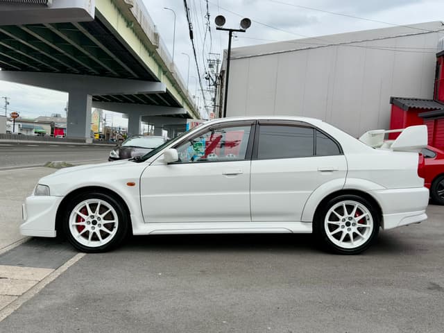 2000 Mitsubishi Lancer Evolution JDM car for sale — photo 18 of 25
