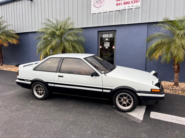 1983 Toyota Sprinter JDM car for sale — photo 4 of 23