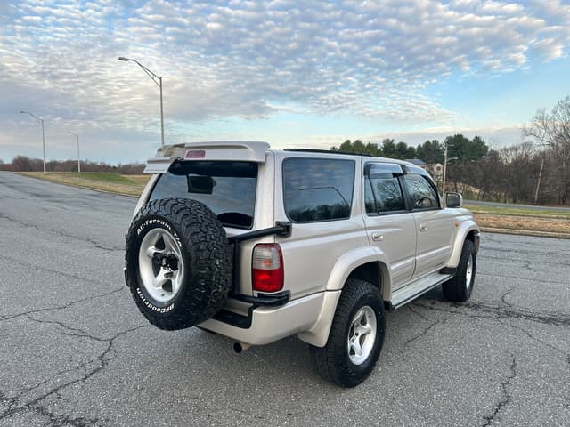 1996 Toyota Hilux Surf JDM car for sale — photo 5 of 10