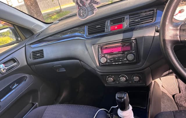 2002 Mitsubishi Lancer Evolution JDM car for sale — photo 8 of 10