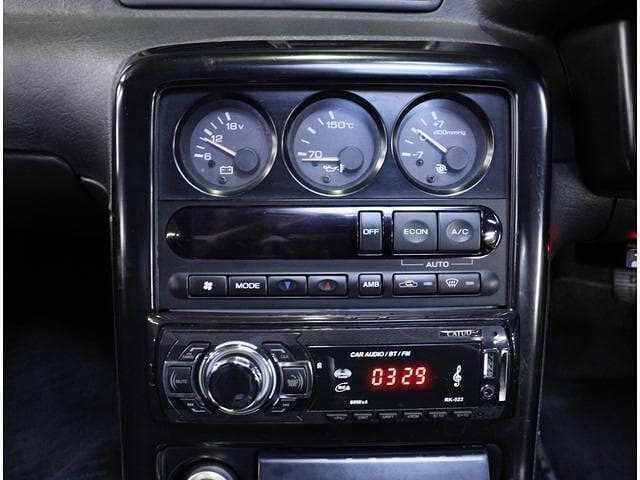 1990 Nissan Skyline JDM car for sale — photo 5 of 10