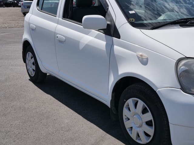 2000 Toyota Vitz JDM car for sale — photo 10 of 25