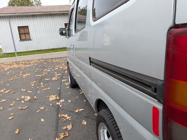 2001 Suzuki Every JDM car for sale — photo 9 of 23
