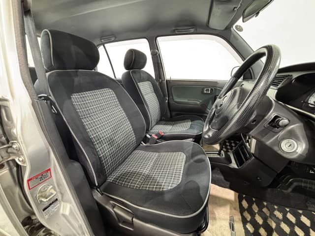 2001 Daihatsu Mira JDM car for sale — photo 11 of 25