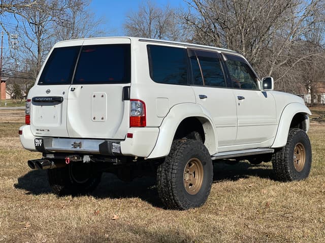 1998 Nissan Safari JDM car for sale — photo 4 of 18