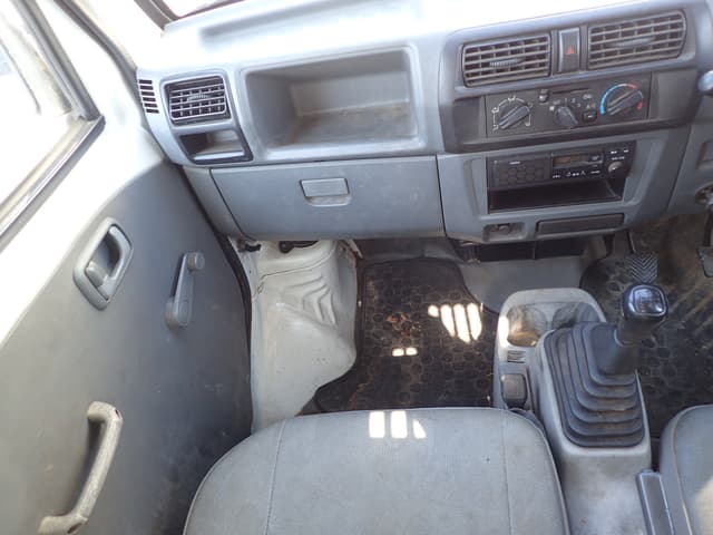 2005 Nissan JDM car for sale — photo 17 of 25