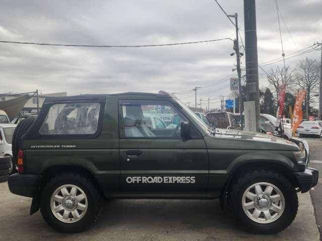 1996 Mitsubishi Pajero JDM car for sale — photo 4 of 19