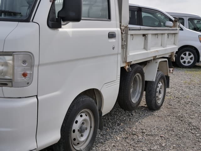 2002 Daihatsu Hijet JDM car for sale — photo 10 of 25