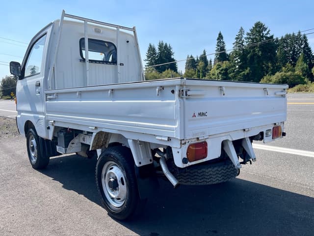 1992 Mitsubishi Minicab JDM car for sale — photo 11 of 25