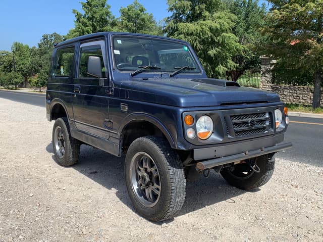 1996 Suzuki Jimny JDM car for sale — photo 9 of 12