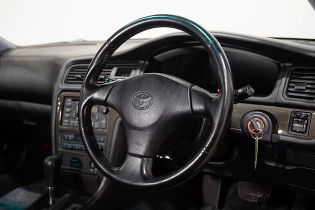 1999 Toyota Chaser JDM car for sale — photo 12 of 25