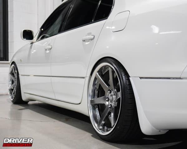 2001 Toyota Celsior JDM car for sale — photo 22 of 25