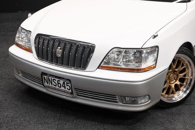 1999 Toyota Majesta JDM car for sale — photo 2 of 20