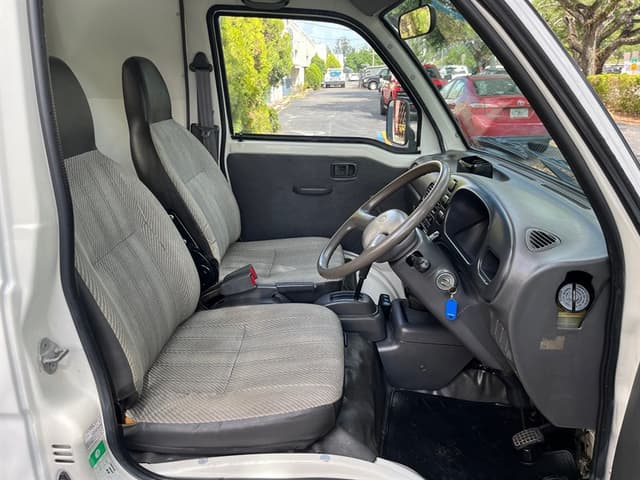 1997 Daihatsu Hijet JDM car for sale — photo 12 of 18