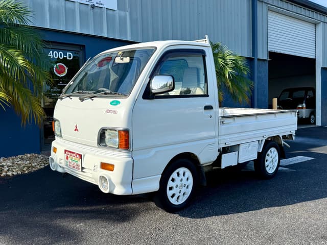 1994 Mitsubishi Minicab JDM car for sale — photo 14 of 17