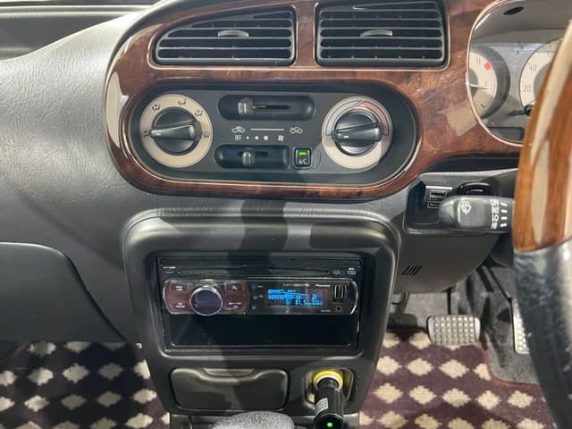 1999 Daihatsu Mira JDM car for sale — photo 12 of 25