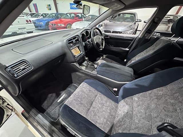 1997 Toyota Aristo JDM car for sale — photo 23 of 25