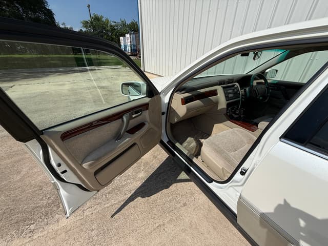 2000 Toyota Crown JDM car for sale — photo 9 of 22