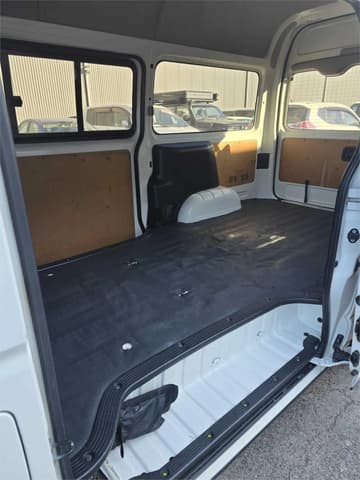 2012 Toyota HiAce JDM car for sale — photo 10 of 11