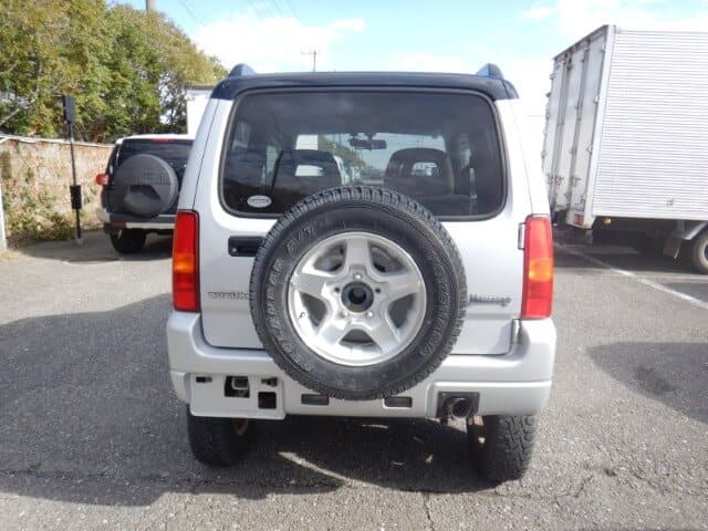 2000 Suzuki Jimny JDM car for sale — photo 3 of 8