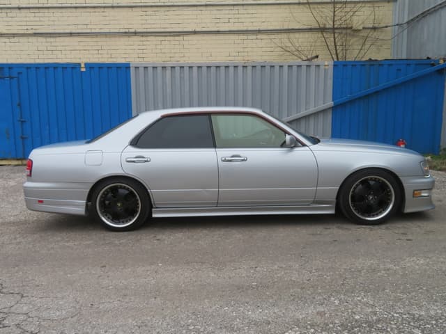 1997 Nissan Cedric JDM car for sale — photo 10 of 22