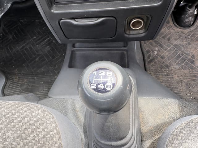 2000 Daihatsu Hijet JDM car for sale — photo 14 of 25