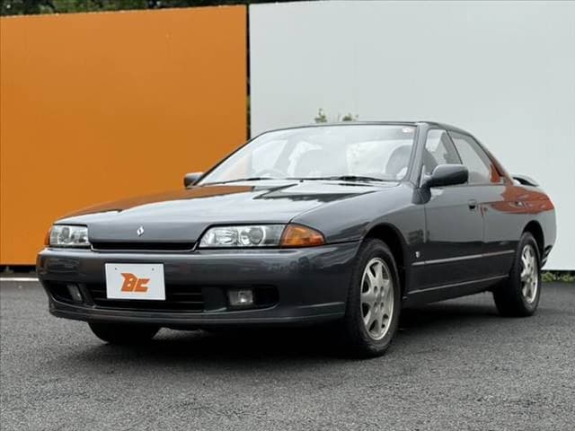 1993 Nissan Skyline JDM car for sale — photo 9 of 13