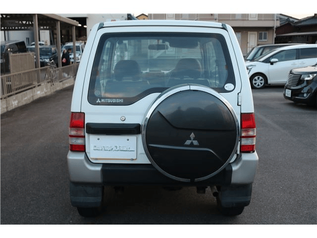1997 Mitsubishi Pajero JDM car for sale — photo 6 of 16